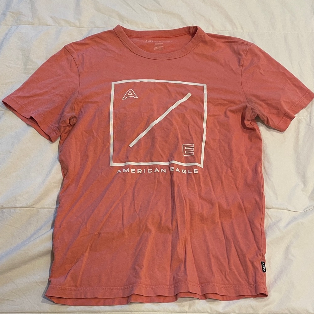 American Eagle Outfitters Men's Graphic Coral Tee